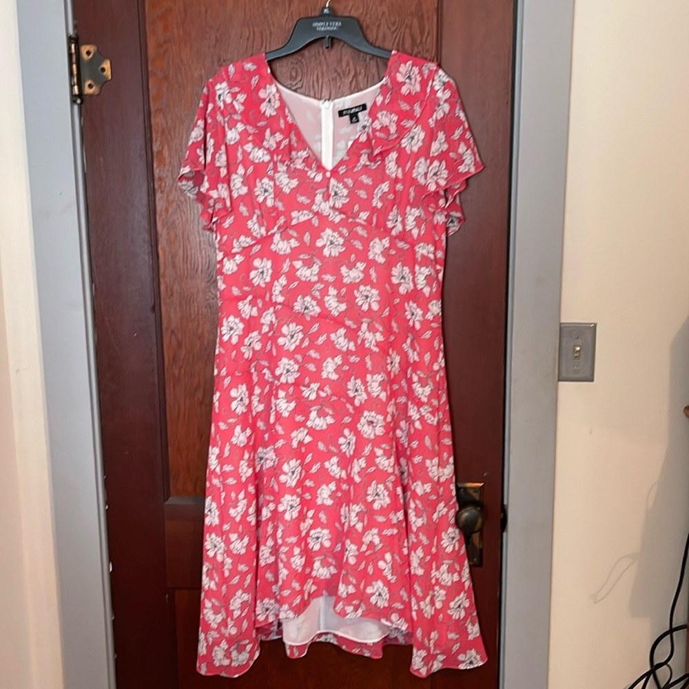 New mid-length flowery dress